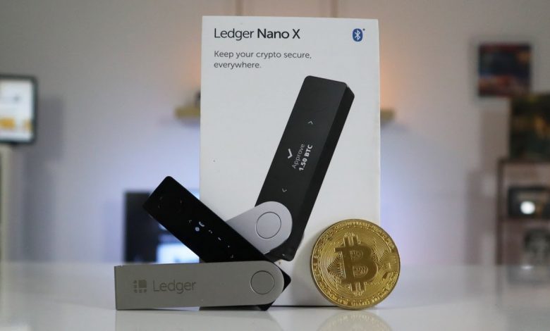 کیف پول سخت افزاری Ledger Nano X